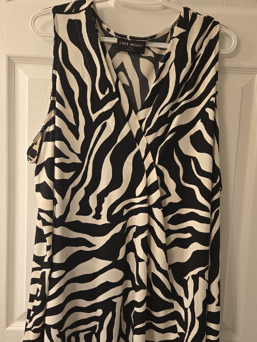 Lane Bryant Black & White Zebra Print Sleeveless Camisole